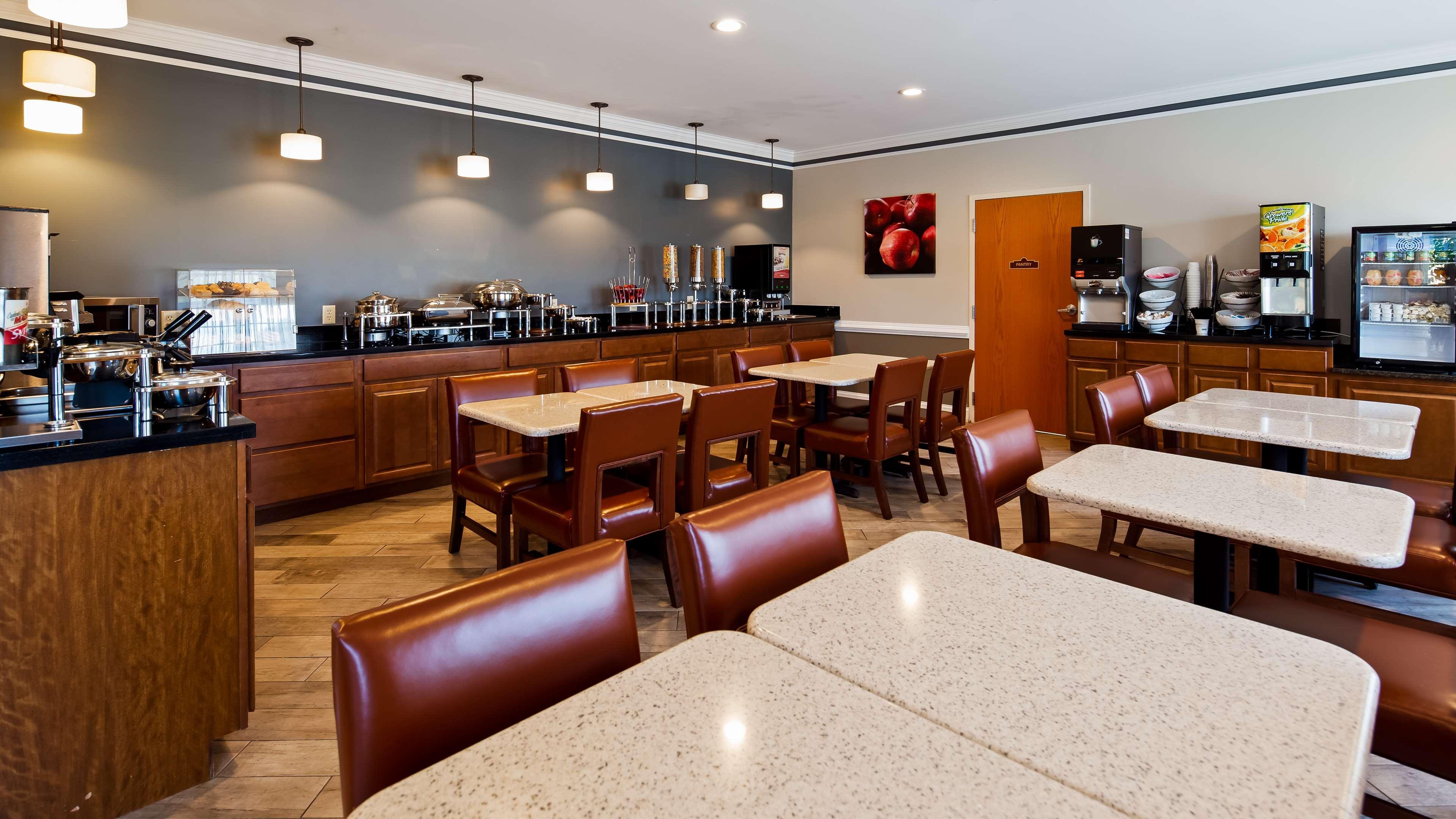 Best Western PLUS Hannaford Inn&Suites Kenwood Exterior foto